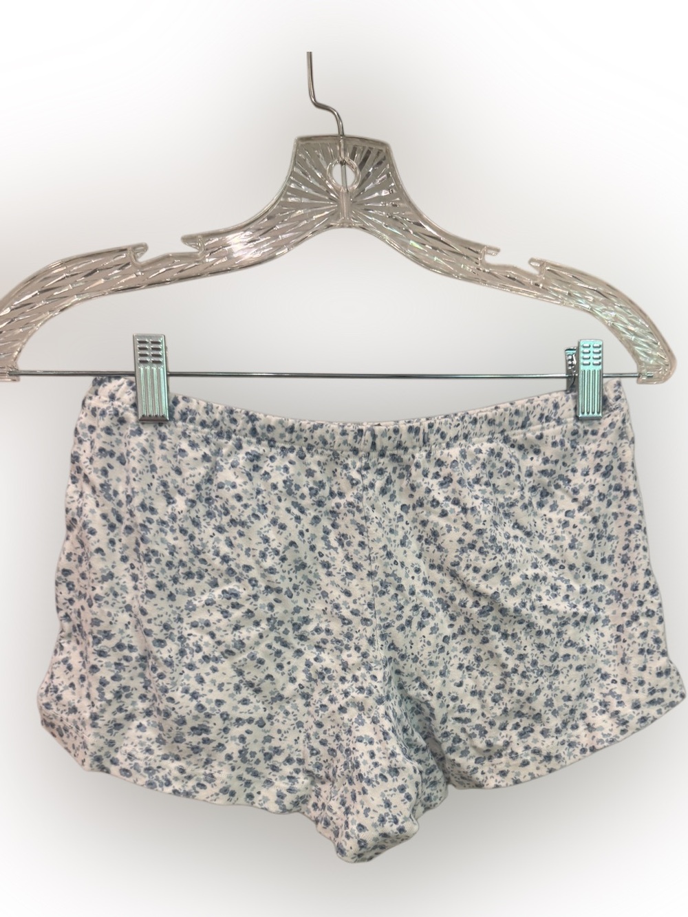 Brandy Melville Blue and White Ditsy Floral Tank and Shorts Set - Picture 5 of 9